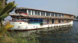 7 houseboat