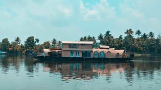 Traditional 3 bed Kerala Full size Image