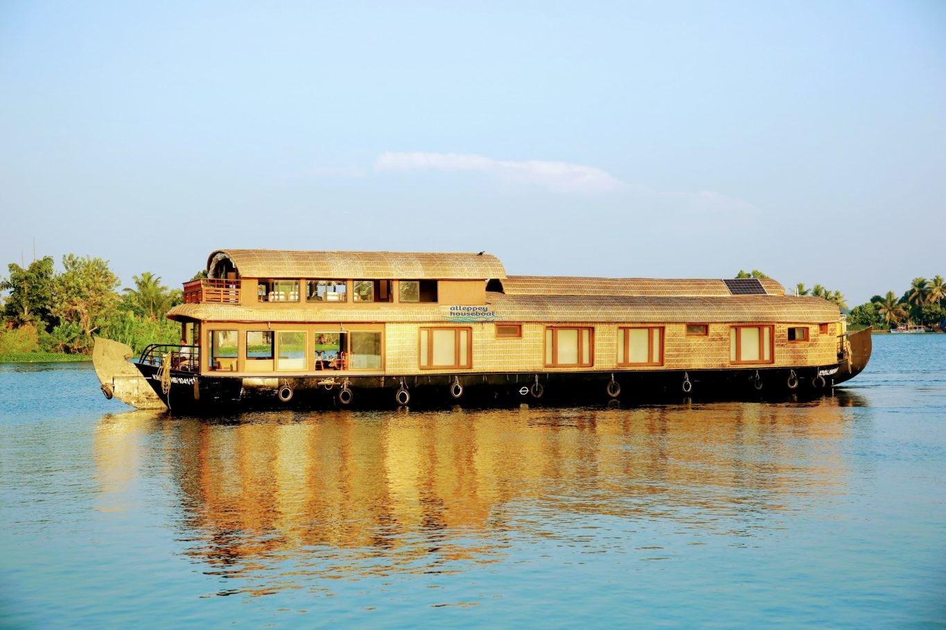 Premium 4 Bedroom Houseboat Alleppey Houseboat Club