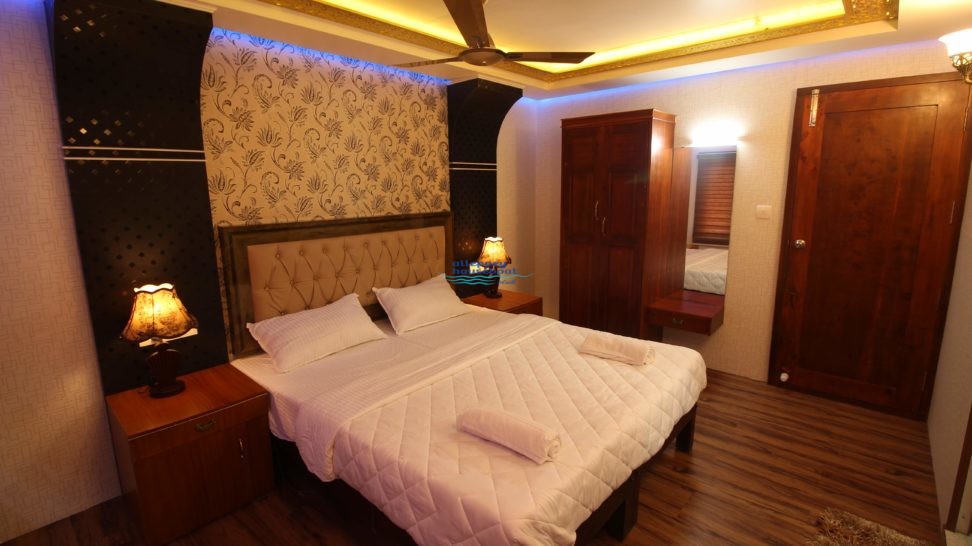 4bed luxury bedroom
