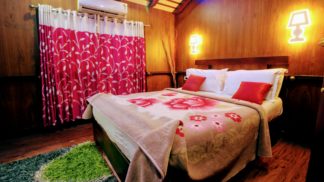 1 Bedroom houseboat with upperdeck
