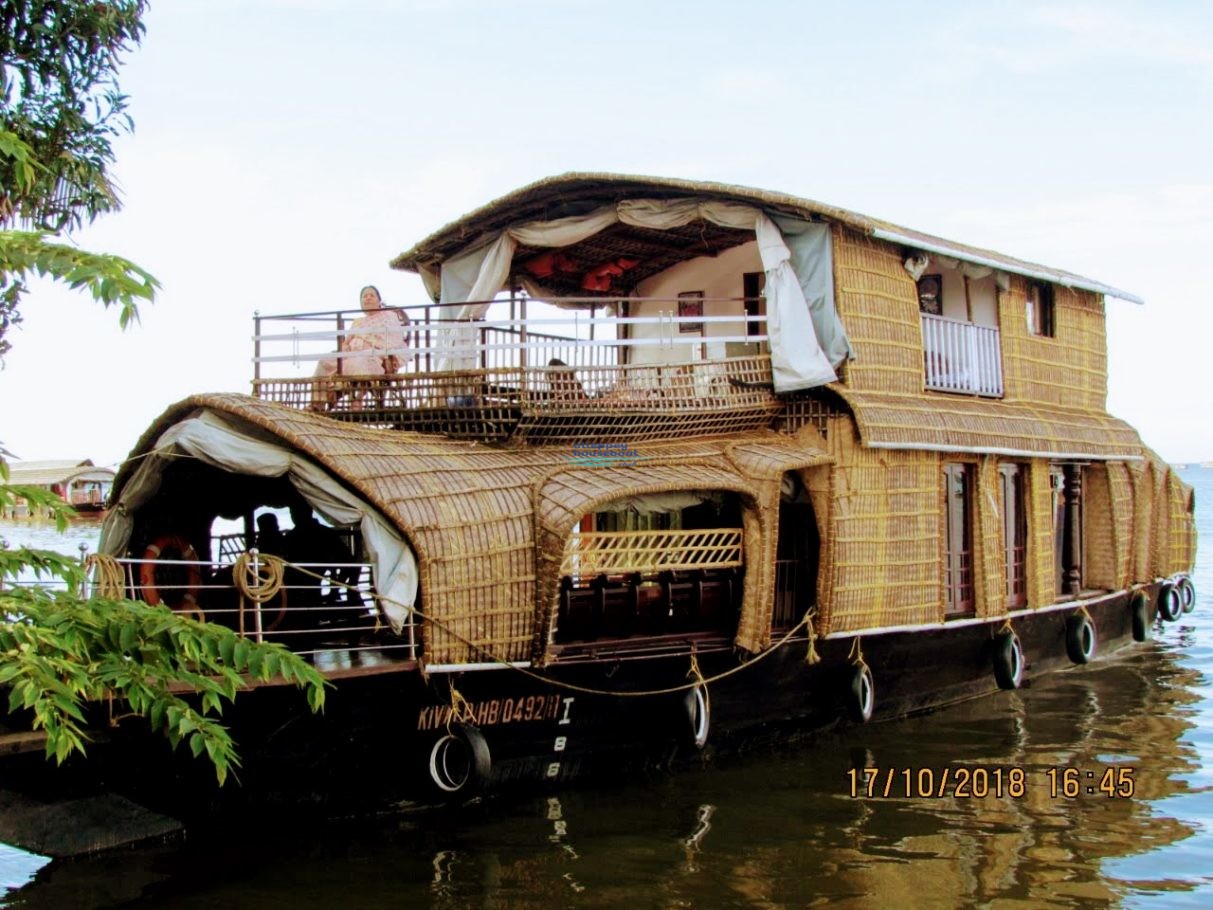 Houseboat Guest Experience