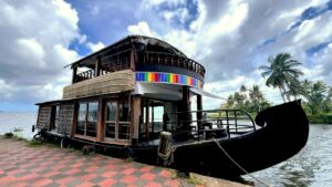 Deluxe 1 Bedroom in Houseboat [Sharing Boat]