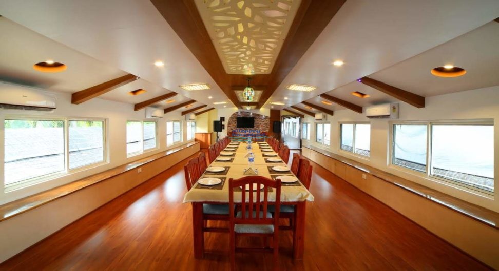 6 Bedroom Houseboat Kerala
