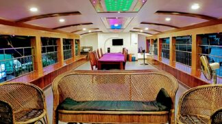 3 Bedroom Deluxe Upperdeck Houseboat in Alleppey