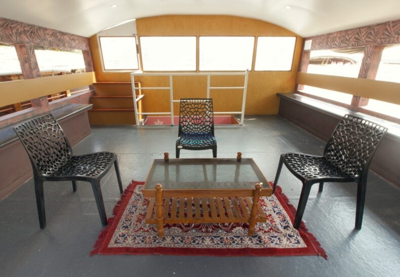 2 Bedroom Houseboat with Upperdeck in Alleppey
