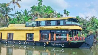 kerala boat house tourism
