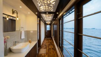2 Bedroom Luxury Houseboat
